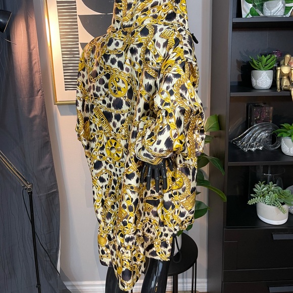 Moschino x H&M Limited Edition unisex Anorak - Picture 9 of 12